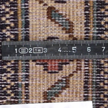 Knot detail view
