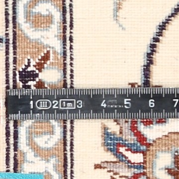 Knot detail view